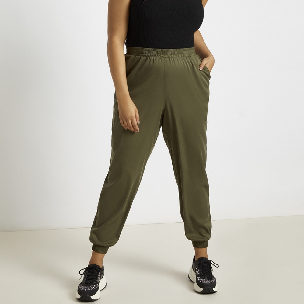 Eloquii Lux Essential Relaxed Jogger - Olive Green